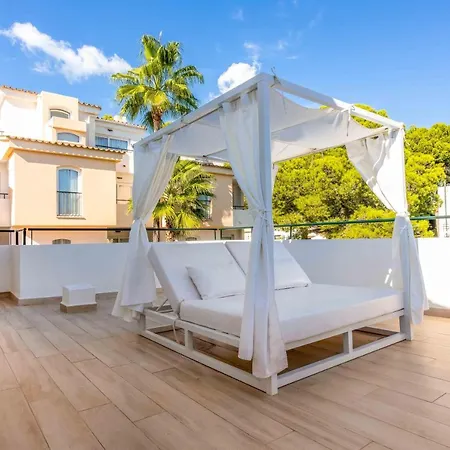 Valentin Somni & (adults Only) 4*